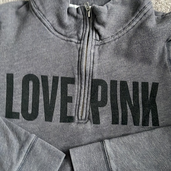 Woman’s sweatshirt - Picture 2 of 3